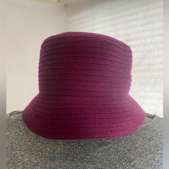Plum cashmere/merino wool bucket hat from Nordstrom - Picture 4 of 5